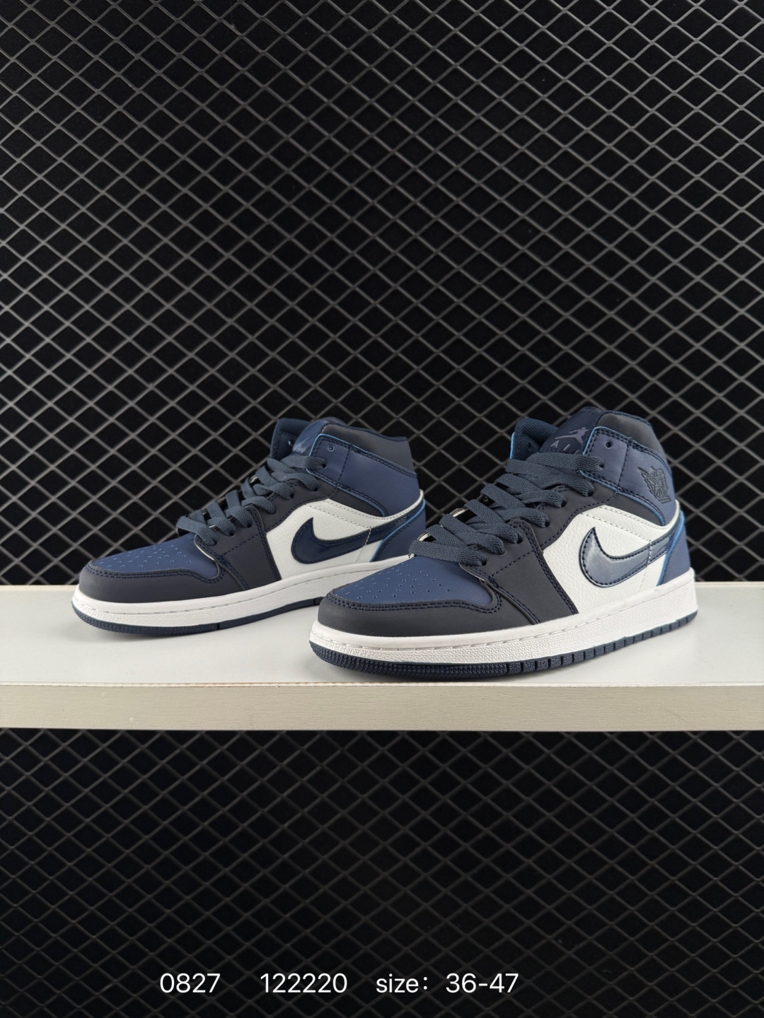 Air Jordan 1 Mid ”Grey Sail“